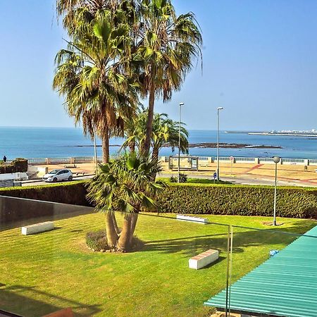 Oceanfront Duplex With A Rooftop Pool And Terrace El Puerto de Santa Maria Bagian luar foto