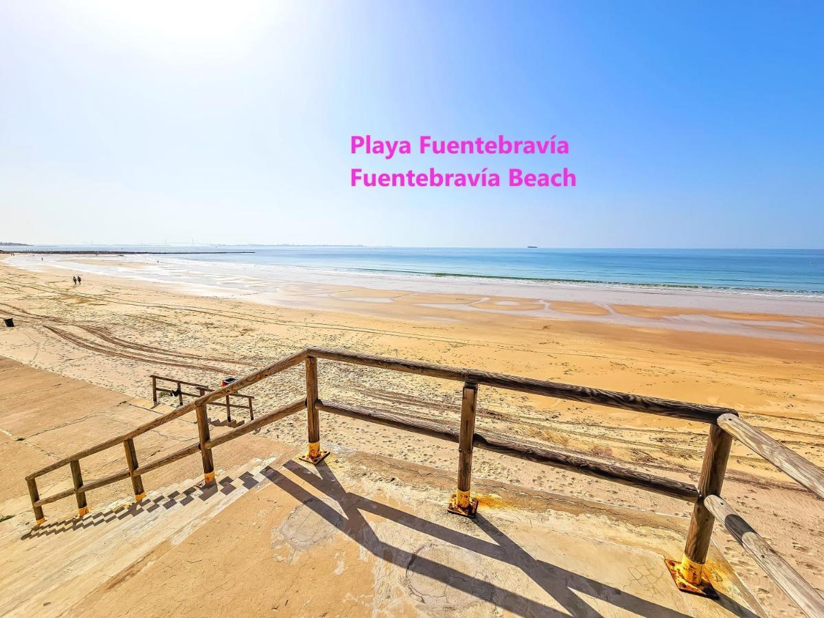 Oceanfront Duplex With A Rooftop Pool And Terrace El Puerto de Santa Maria Bagian luar foto